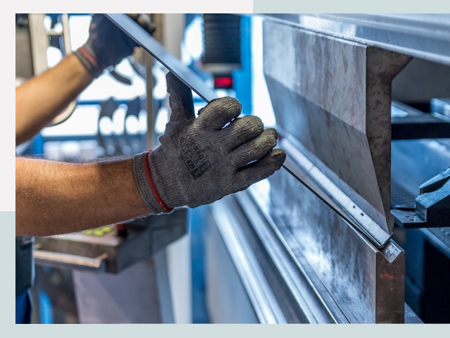 Гибка металла в юбилейном